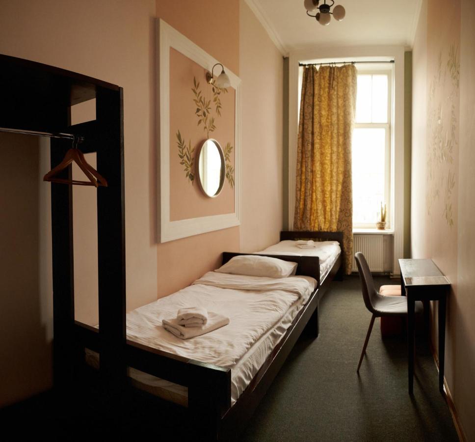 Old City Hotel Лвив Екстериор снимка