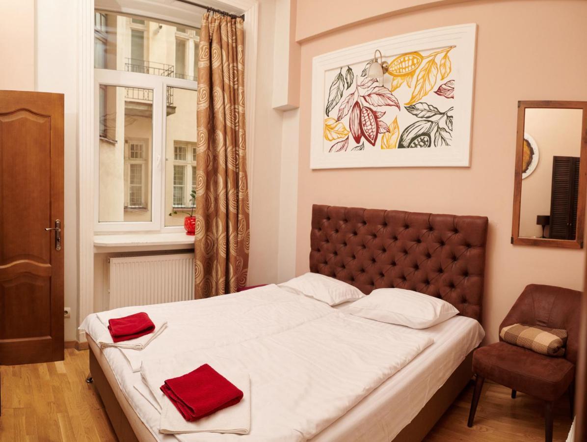 Old City Hotel Лвив Екстериор снимка