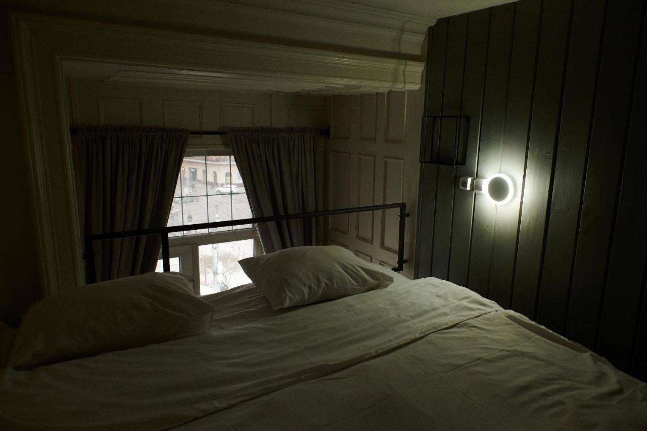 Old City Hotel Лвив Екстериор снимка