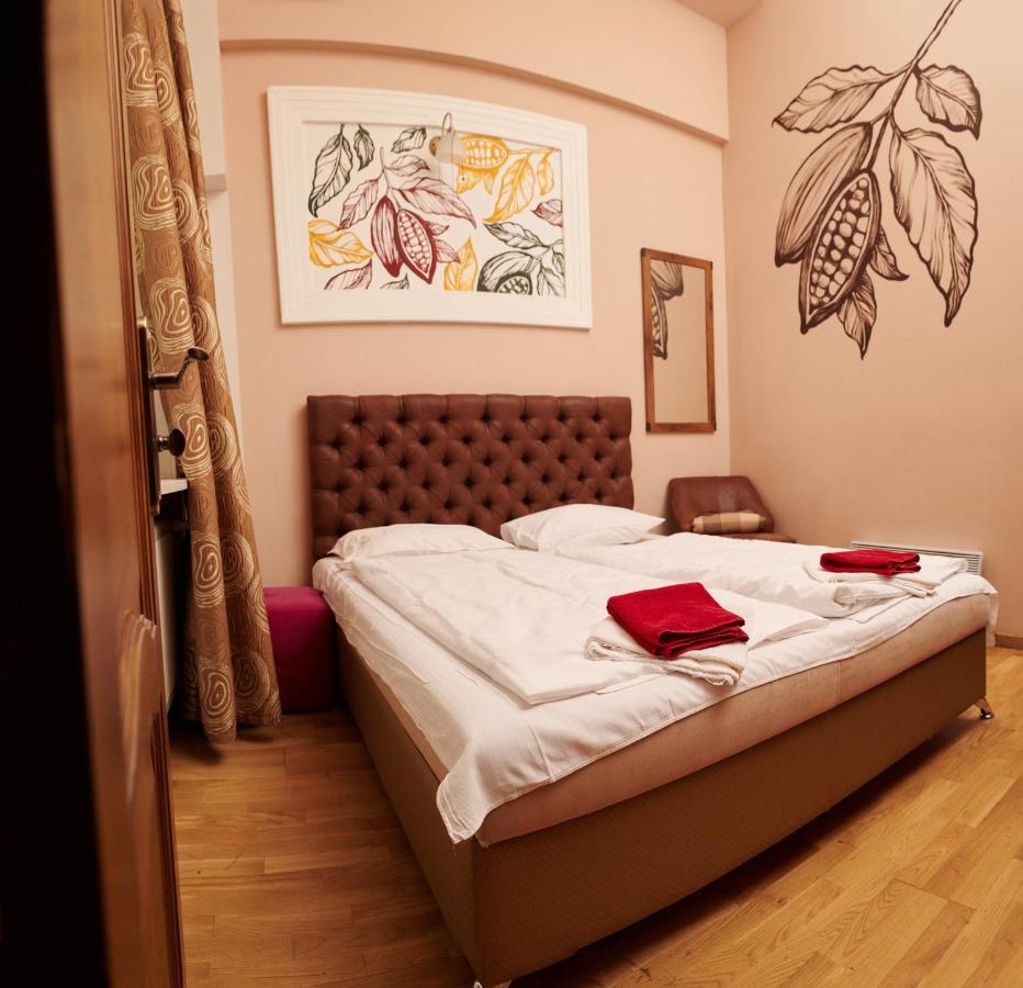 Old City Hotel Лвив Екстериор снимка