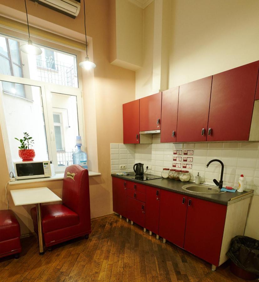 Old City Hotel Лвив Екстериор снимка